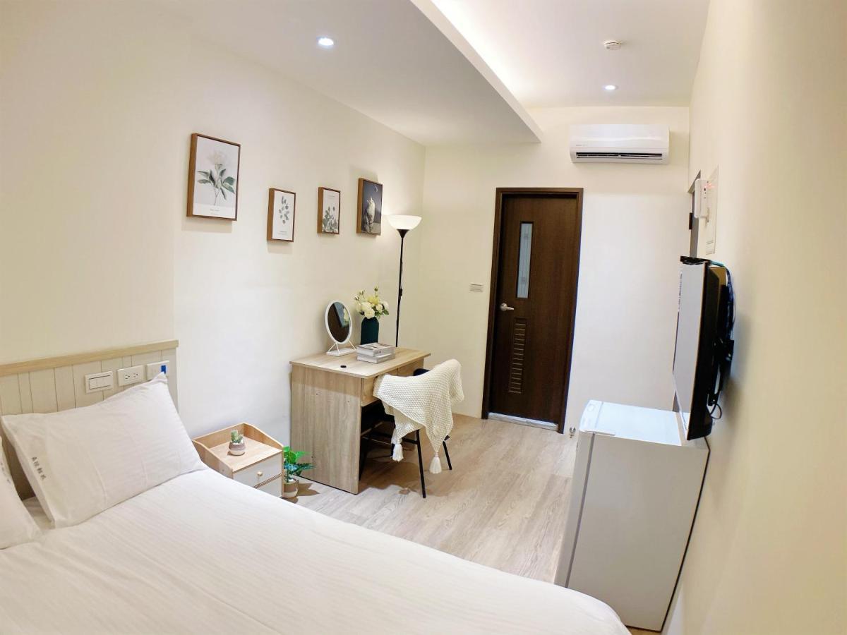 林居行旅 Neighbor Inn Città di Hualien Esterno foto